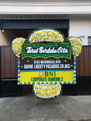 Papan Bunga Duka di Bukit Santuai