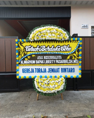 Papan Bunga Duka di Bukit Santuai